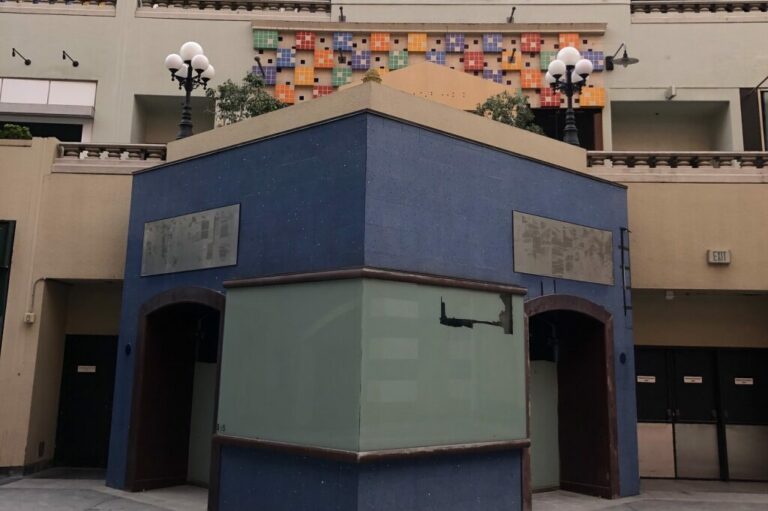 Horton Plaza Mall, San Diego, CA in 2019 shortly before closing :  r/deadmalls